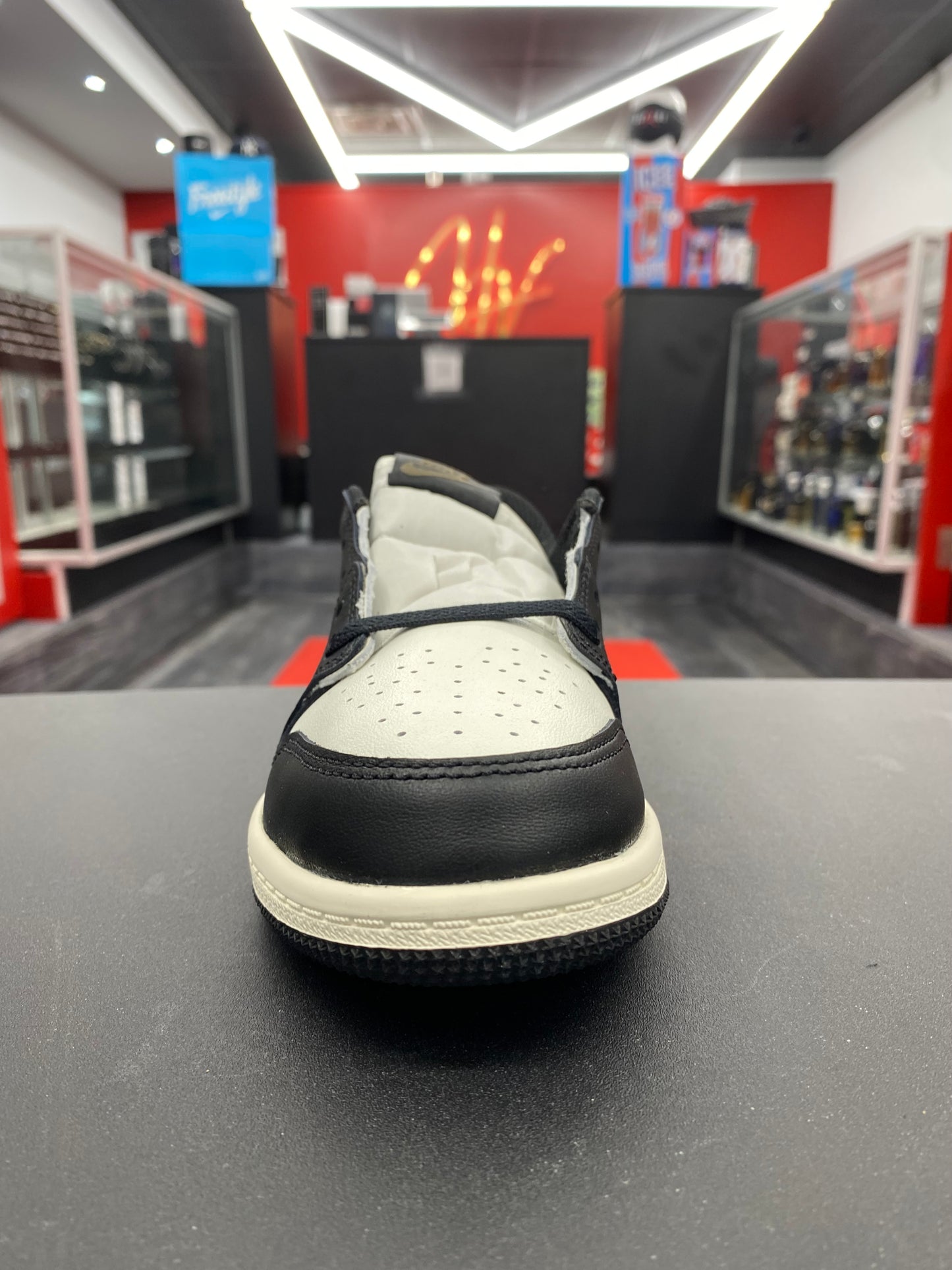 Air Jordan 1 Retro Low OG “Mocha” (PS)