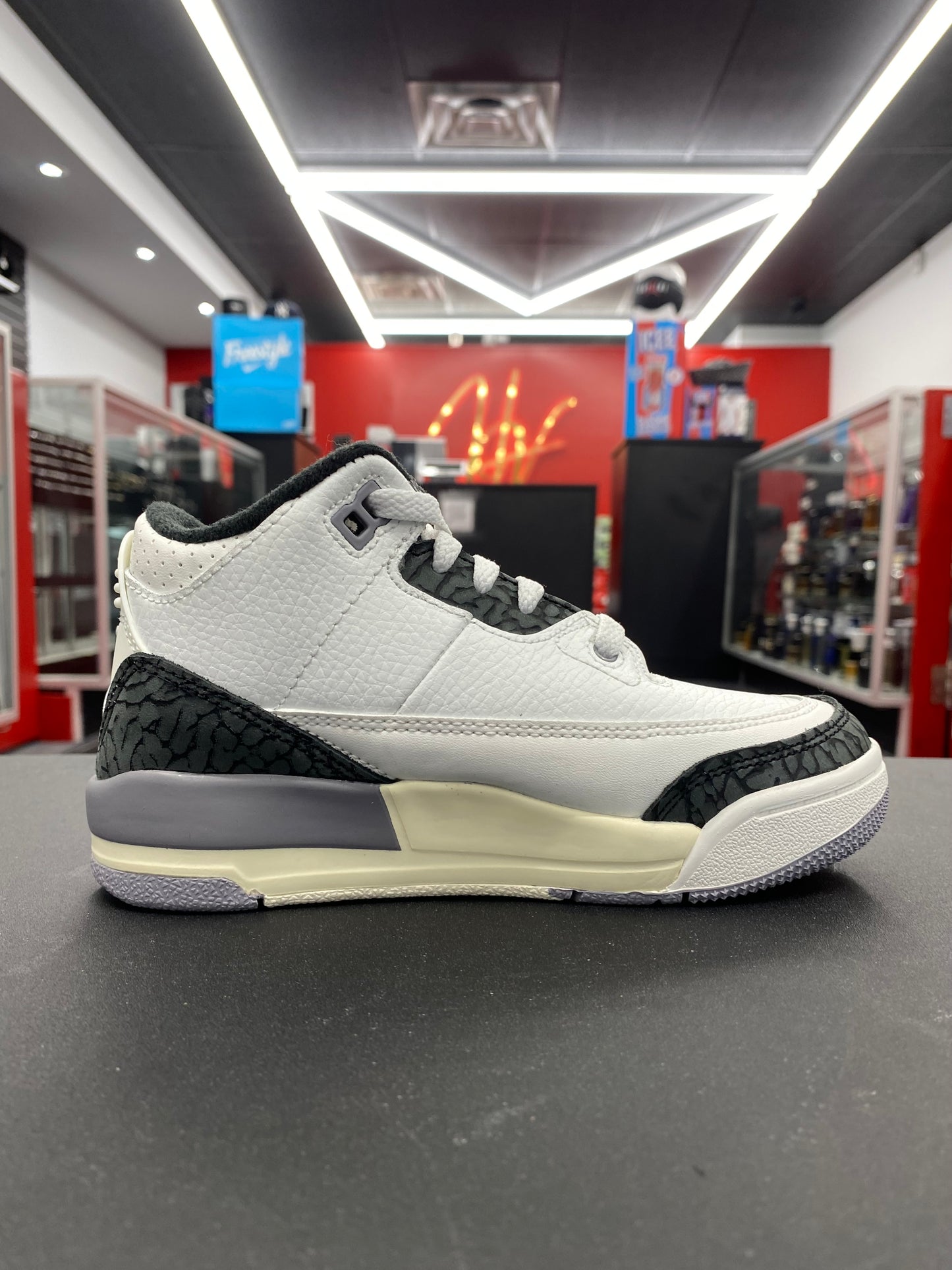 Air Jordan 3 Retro “Cement Grey” (PS)