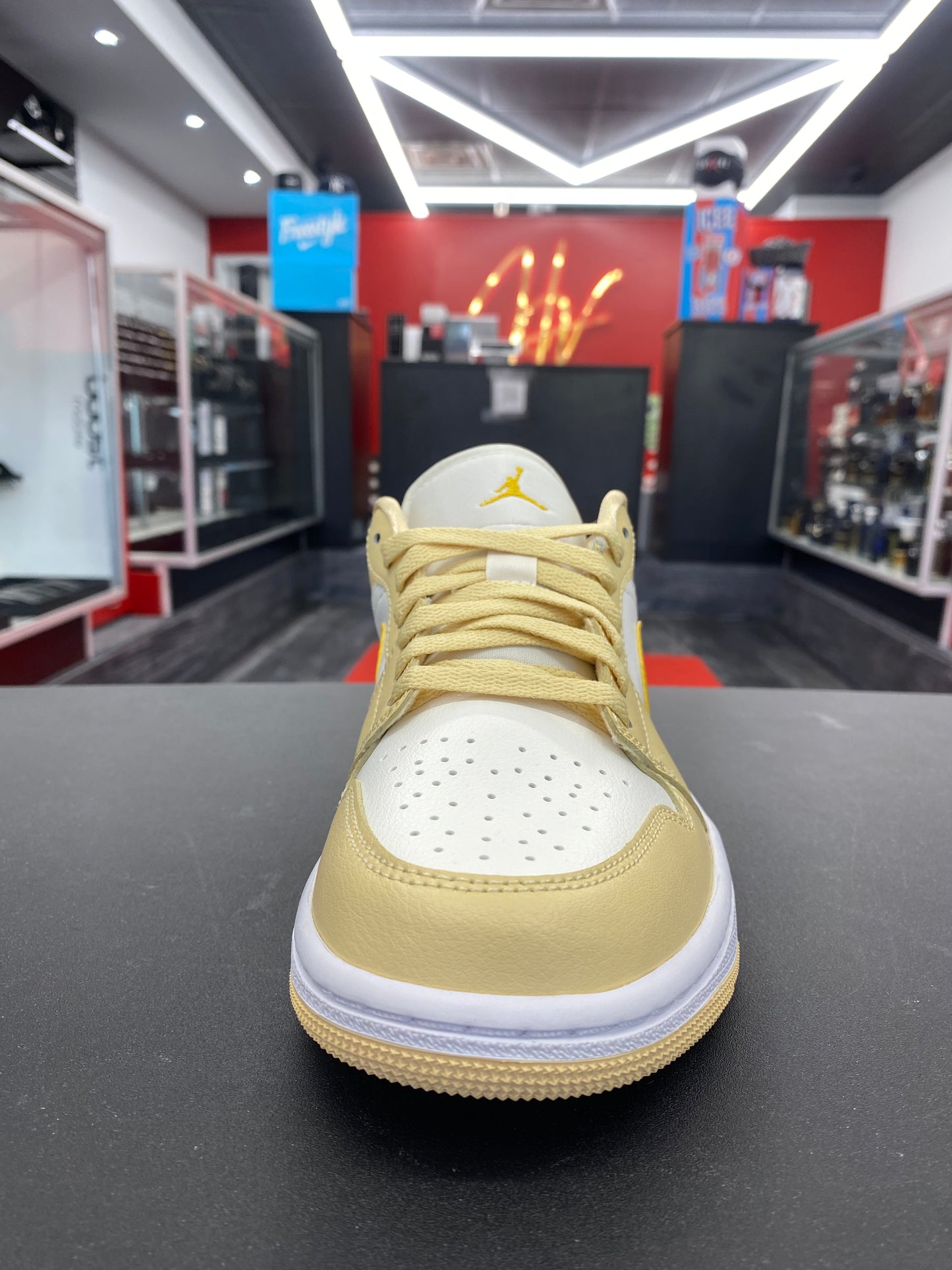Wmns Air Jordan 1 Low “Sail Yellow Ochre”