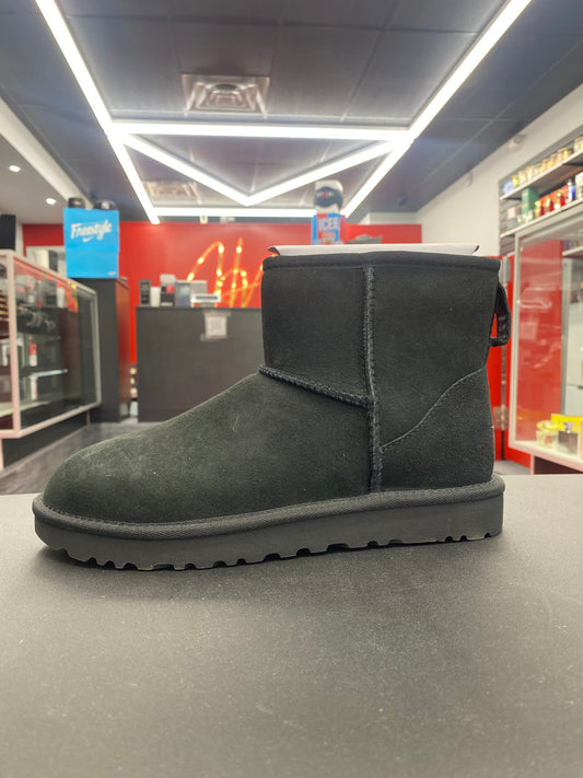 UGG CLASSIC MINI II Boot “Black” (Women’s)