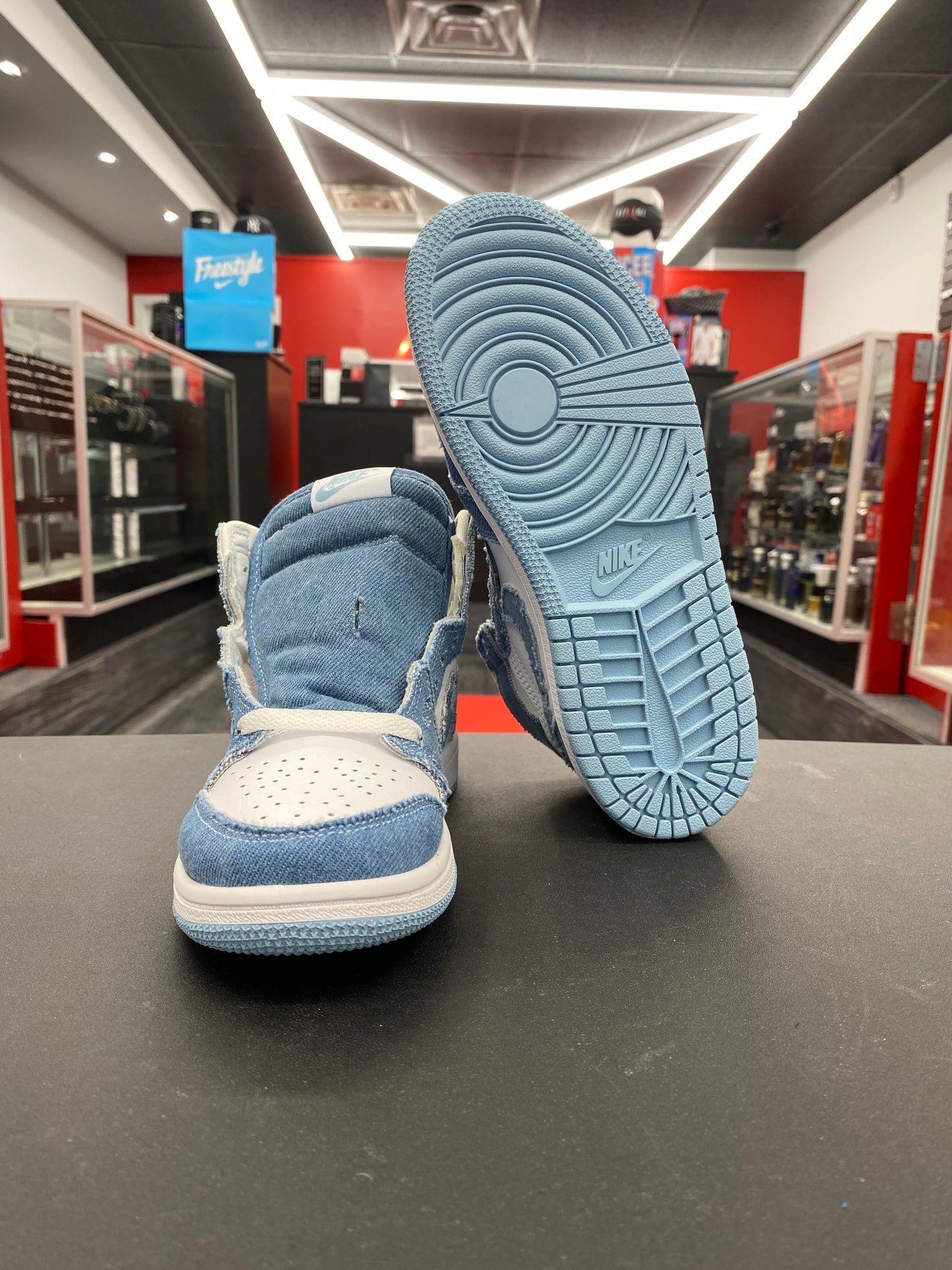 Jordan 1 Retro High OG “Denim” (PS)