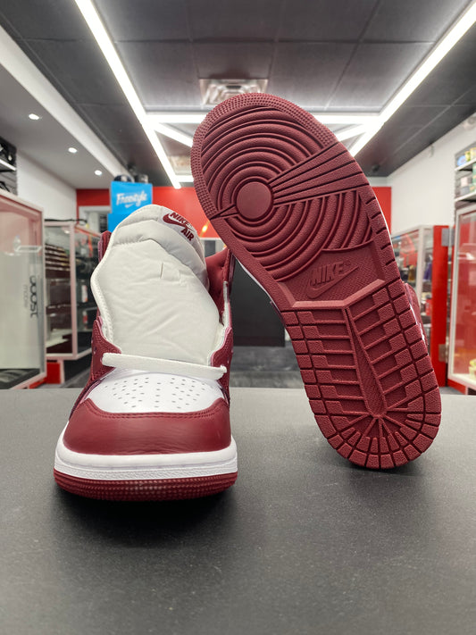 Air Jordan 1 Retro High OG “Artisanal Team Red”