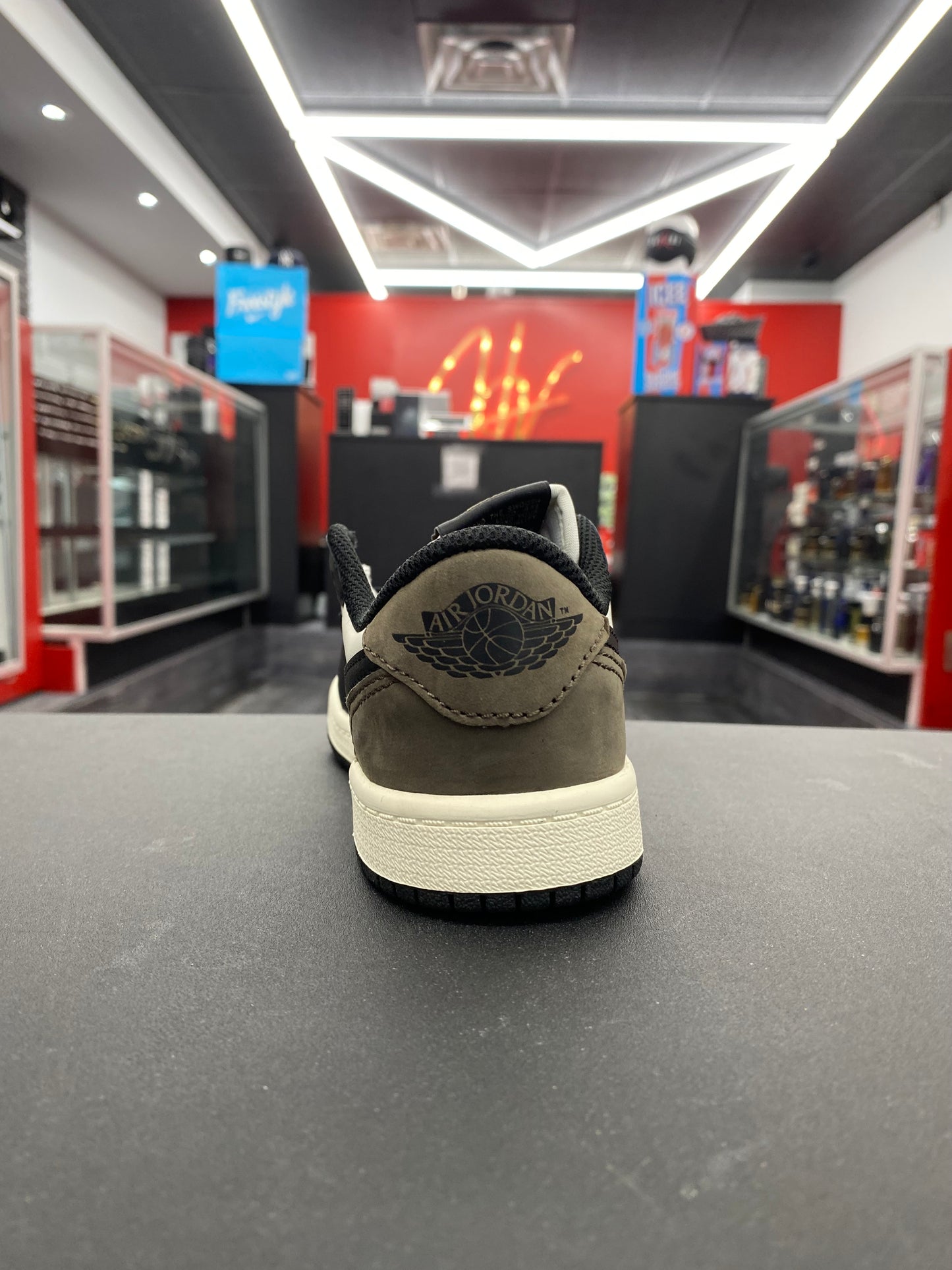Air Jordan 1 Retro Low OG “Mocha” (PS)