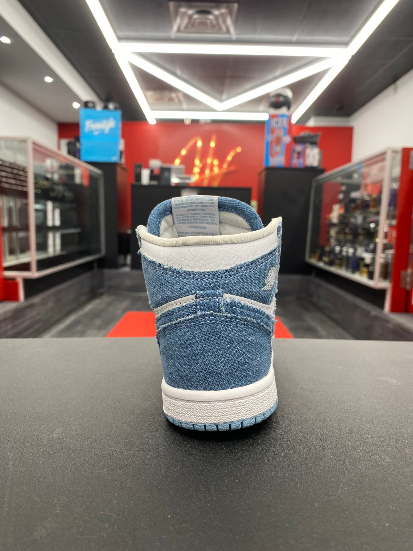 Air Jordan 1 Retro High OG “Denim” (TD)