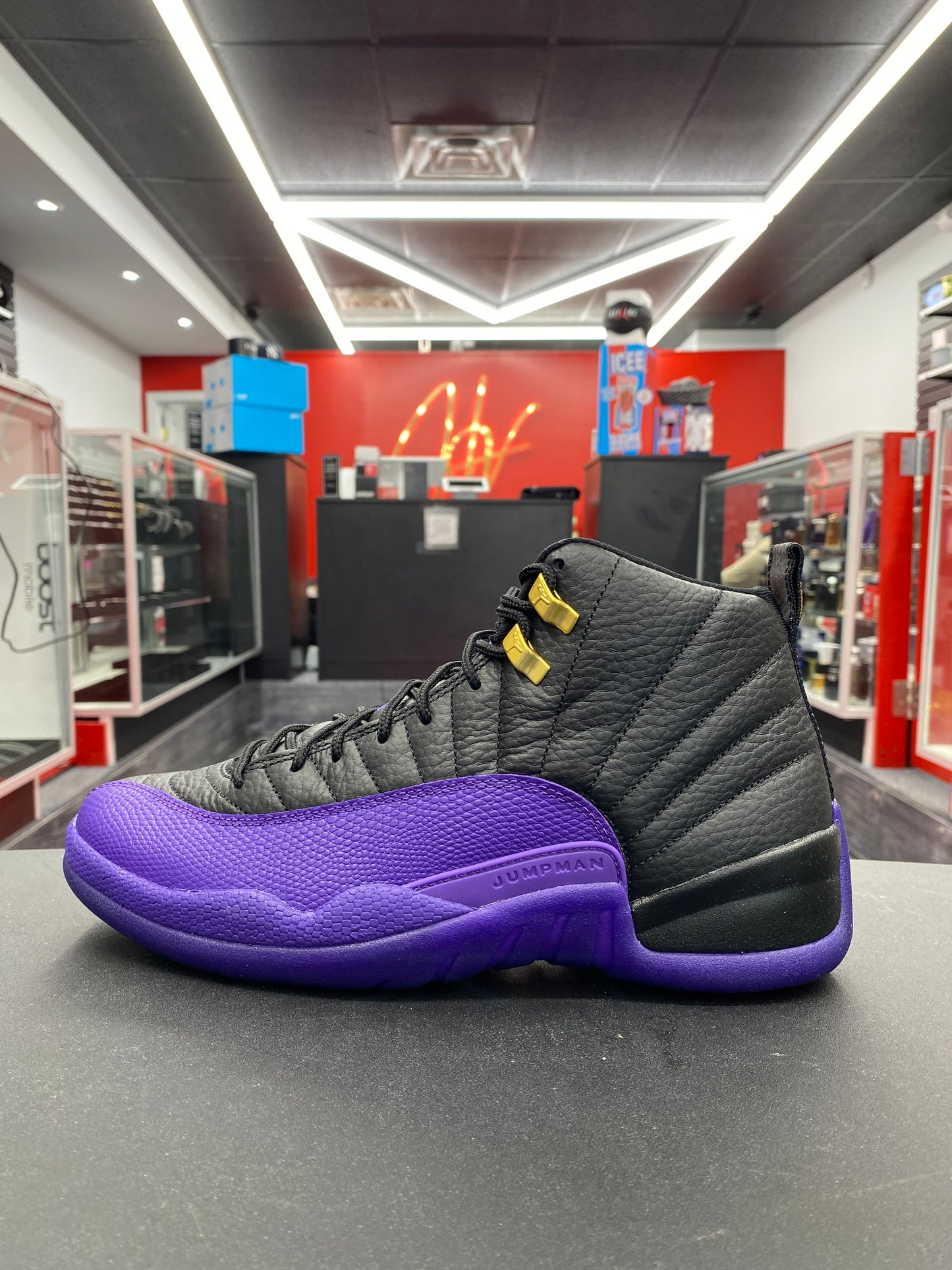 Air Jordan 12 Retro “Field Purple”