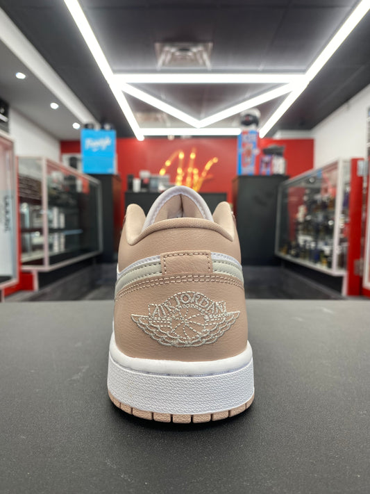 Wmns Air Jordan 1 “Particle Beige”